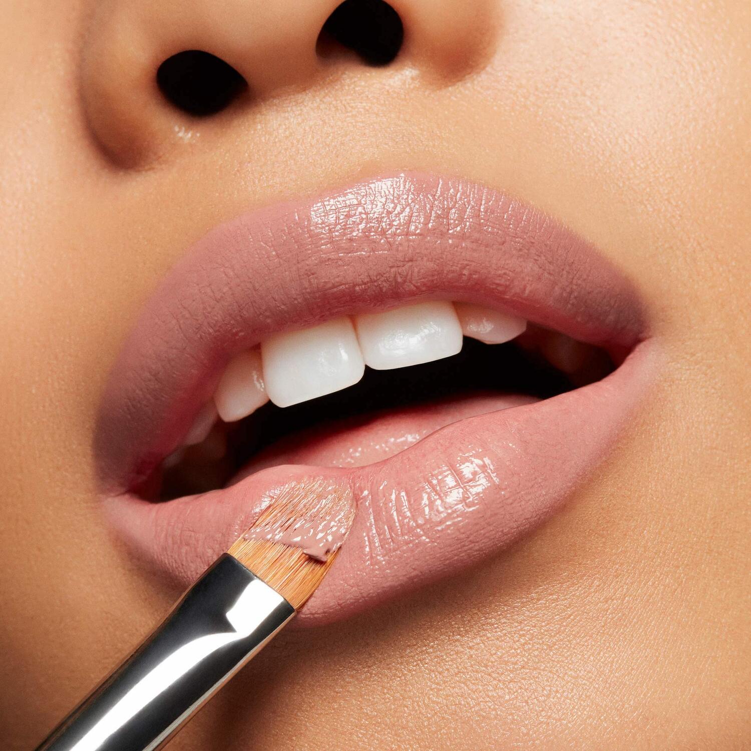 LUSTREGLASS LIPSTICK (LABIAL DE NAVIDAD)